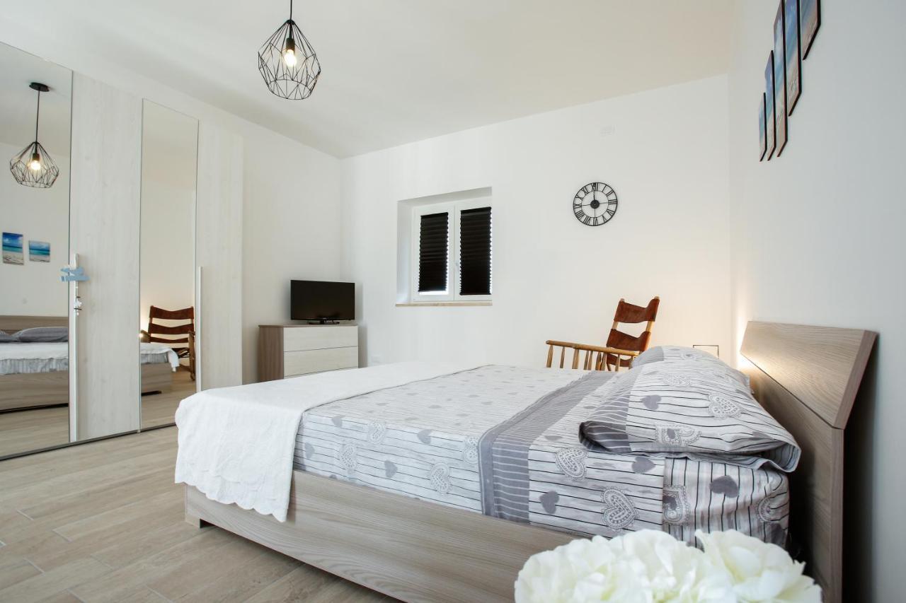 Casa 801 Panzió Monopoli Kültér fotó